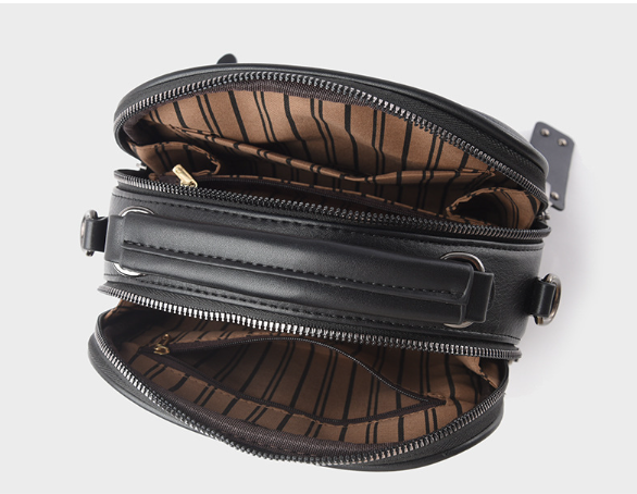 Riccci Design Black Leather Crossbody Bag