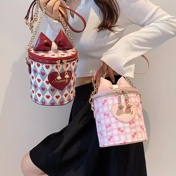 Women Girls Kawaii Heart Crossbody Bag