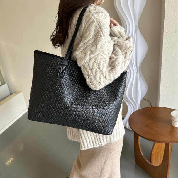 Crocodile Pattern Tote Bag