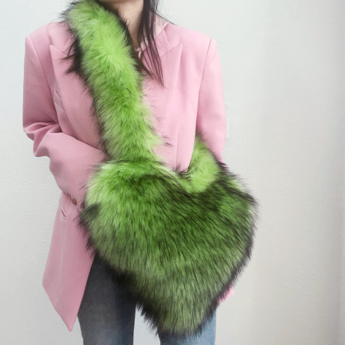 New European and American crossbody love bag imitating raccoon fur, grass plush, large capacity shell bag, personalized retro style