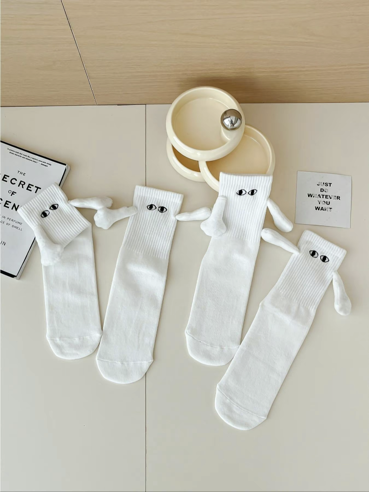 Free gift: Magnetic Couple Hand-holding Socks!