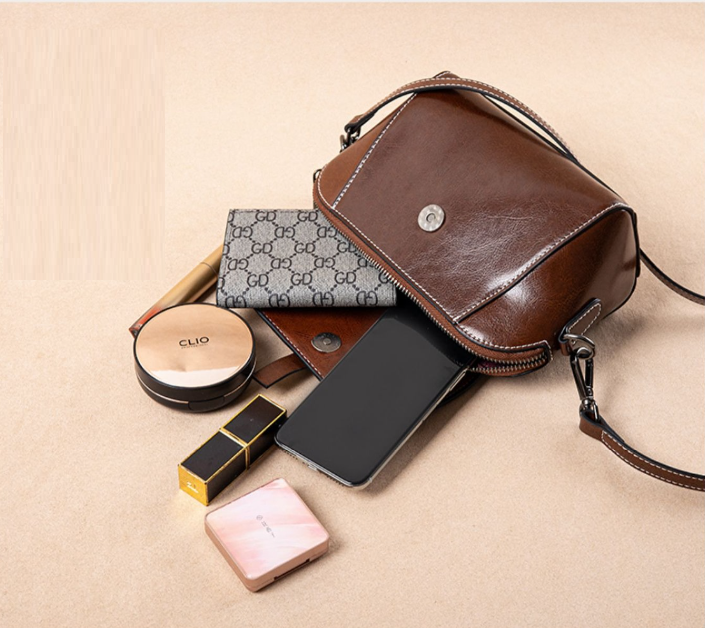 AL06 Explosive new versatile and fashionable leather and cowhide phone bag, single shoulder diagonal cross, light luxury small bag