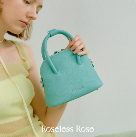 Roseless Rose Head layer cowhide shell bag, genuine leather bowling bag, exquisite handbag, high-end crossbody bag