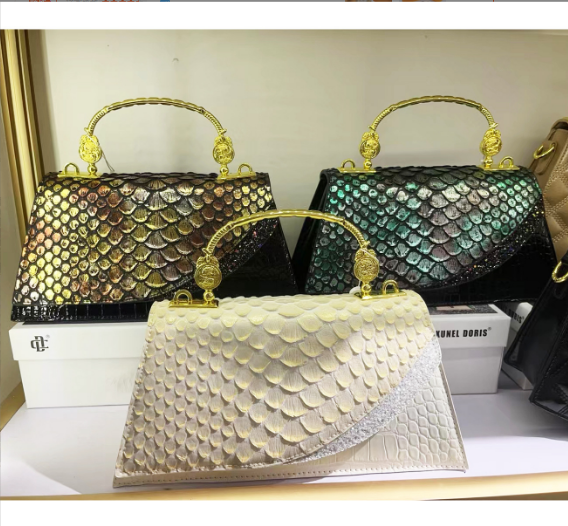 Elegant and luxurious temperament black gold bag New Dragon Scale Princess Crocodile Pattern Handbag Single shoulder women's bag